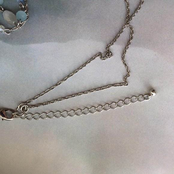 beaded layered necklace with tassels - Picture 4 of 4